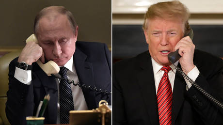 (L) Russian President Vladimir Putin; (R) U.S. President Donald Trump.